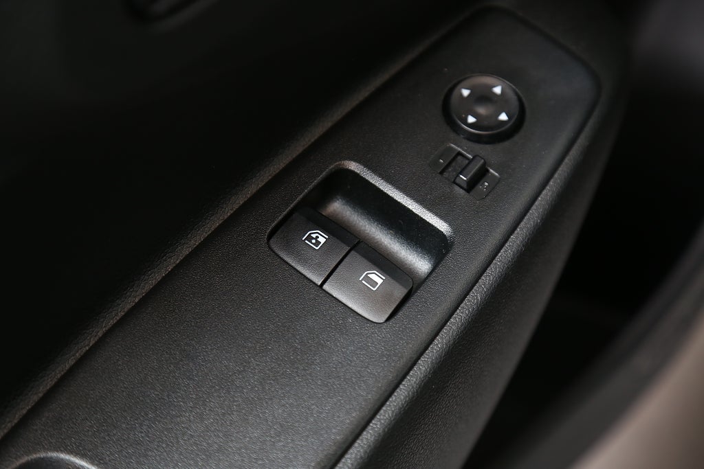 Hyundai i10 1,0 blue 67hk Essential 5D CarPlay 2020