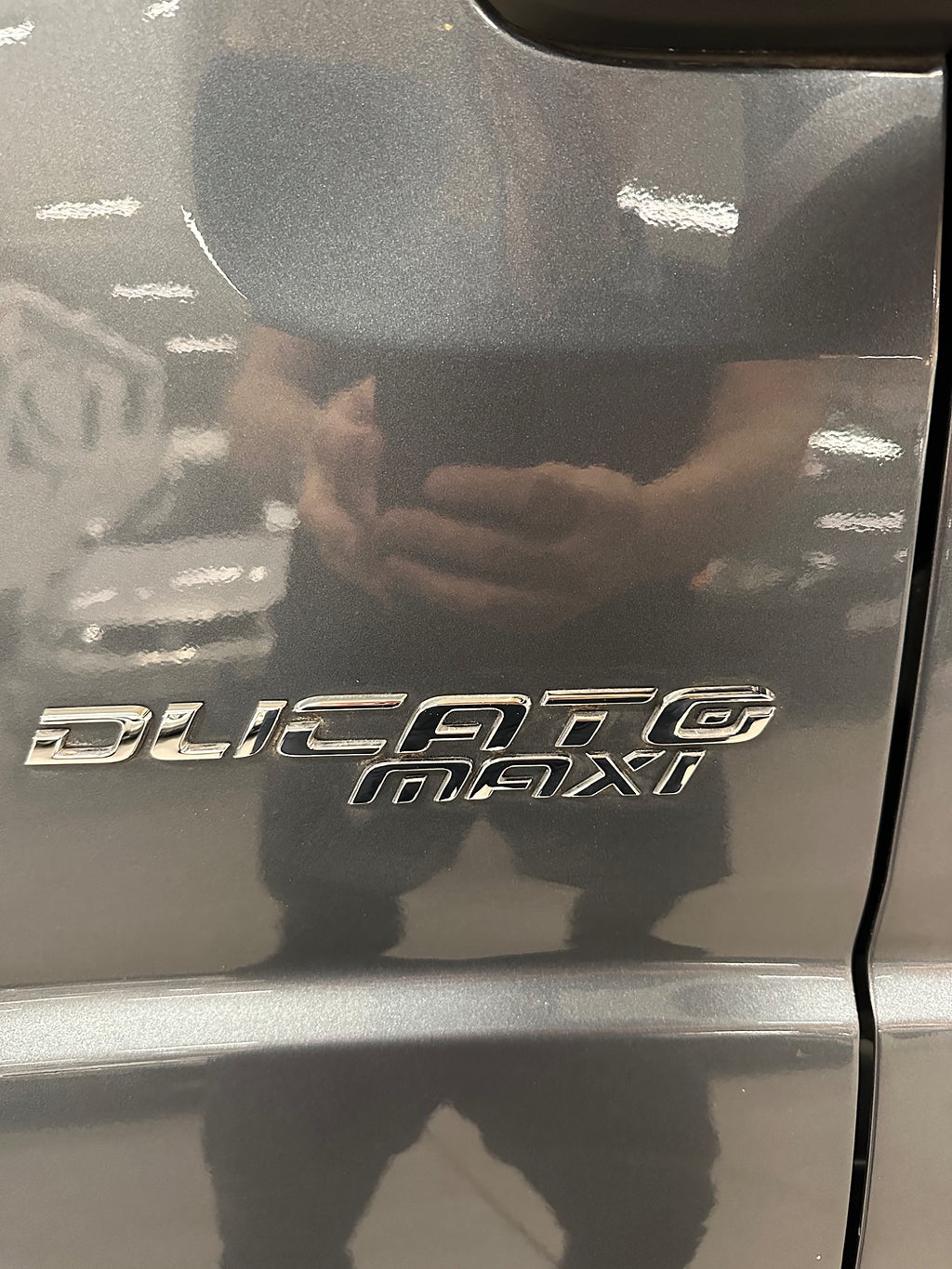 Rapido 7065 F Automat Alde taksäng Låga sängar toa bak thumbnail