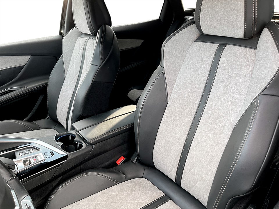 Bild på Peugeot 3008 GT PHEV HYBRID4 300hk Aut B-KAMERA CARPLAY