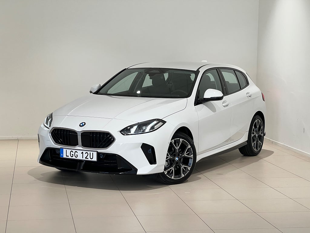BMW 120 M-Sport Design, Rattvärme, Apple CarPlay, Backkamera