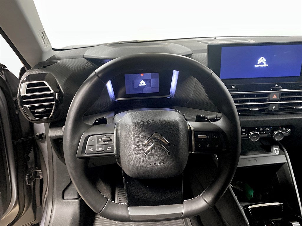 Bild på Citroën C4 Shine 1.2 PT 130hk Aut - B-KAMERA, CARPLAY