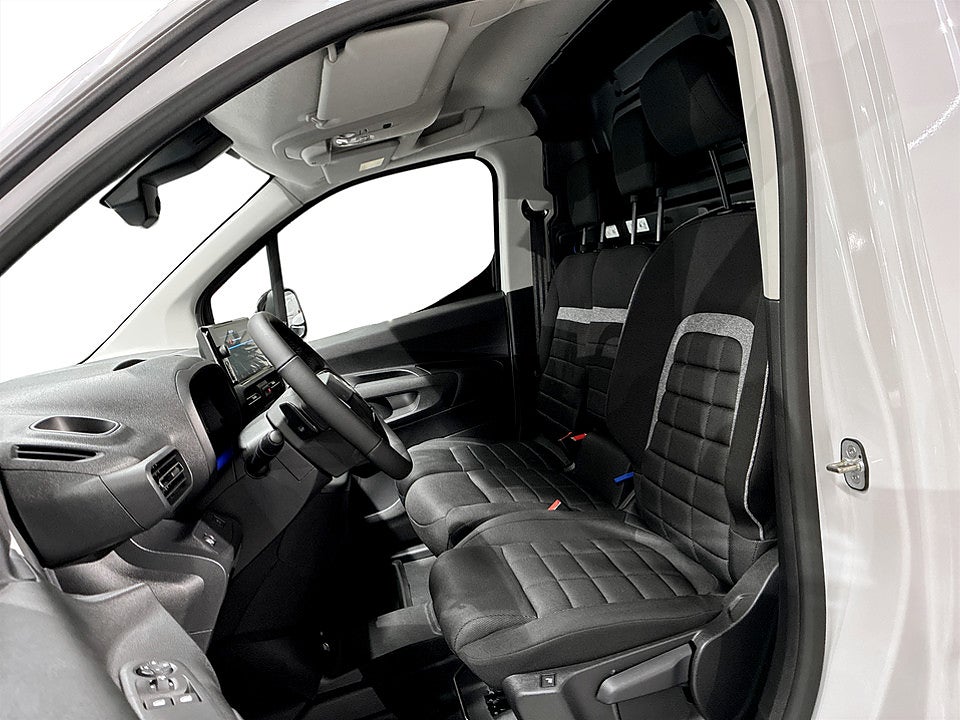 Bild på Citroën Berlingo 130hk Aut L2 - EDITION! SERVICE & V-HJUL INGÅR!