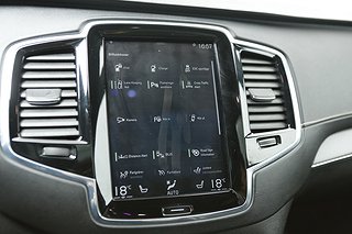 SUV Volvo XC90 11 av 23