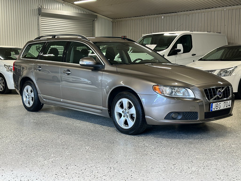 Volvo V70 2.4D Momentum Euro 4 Ny Koppling Kamrem bytt Nya S-däck