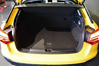 Kombi Audi Q2 17 av 17