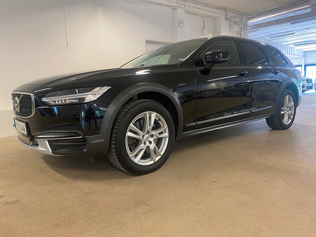 Volvo V90 Cross Country D4 AWD Momentum VoC Drag SoV-Hjul