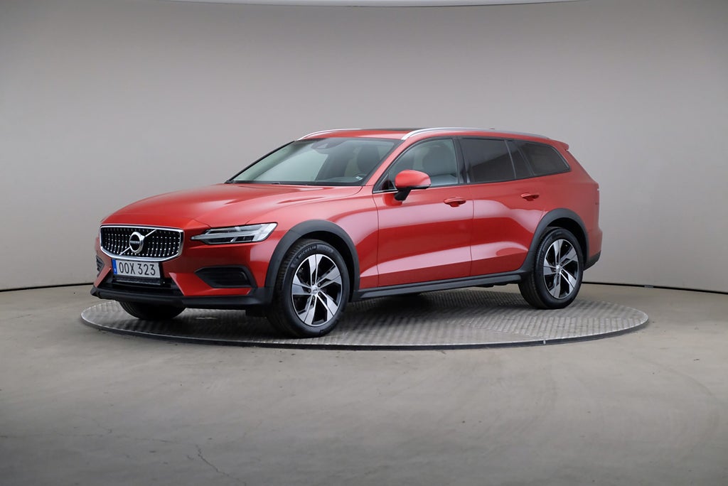 Volvo V60 Cross Country B4 AWD Advanced Edt VOC Drag Pano H/K Skinn