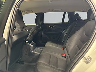 Volvo V60 Recharge T6 AWD Nyservad/Kamera/P-värm/S&V-Däck