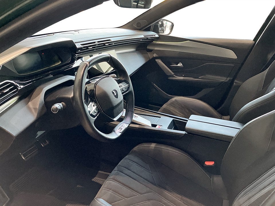 Bild på Peugeot 308 5D GT 1.2 PT 130hk Aut - BACKKAMERA, CARPLAY