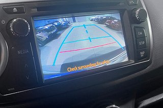 Halvkombi Toyota Yaris 5 av 39