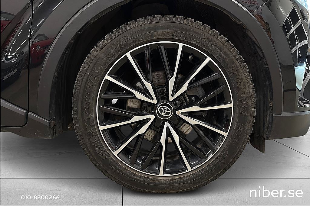 Toyota C-HR Hybrid CVT, Executive JBL, Kamera, Navi, 4,99% RÄNTA
