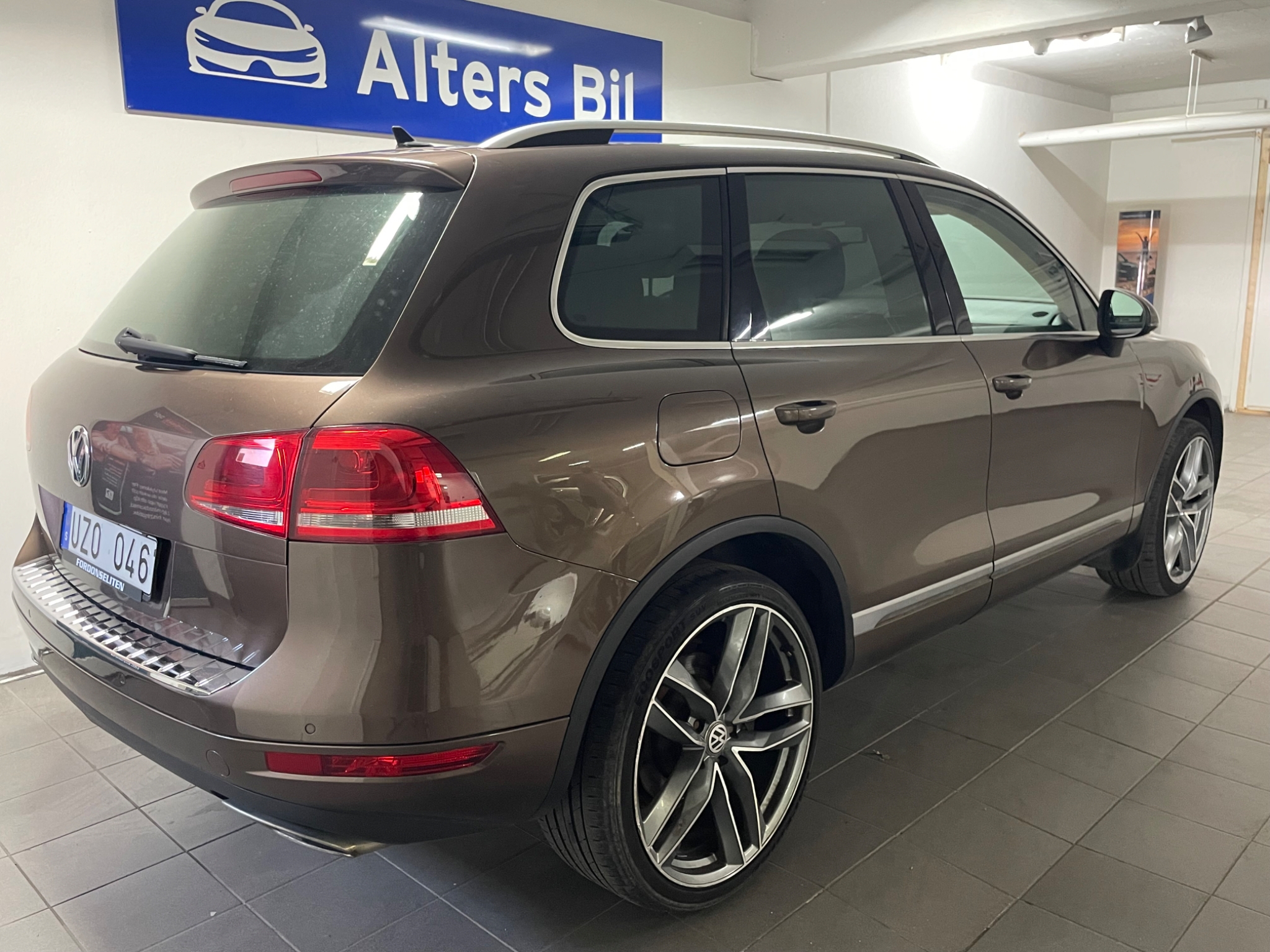 Volkswagen Touareg 2011, kuva 7/10