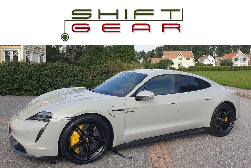 Porsche Taycan turbo S PDCC Sport MOMS 1 ägare 761hk 5-sits