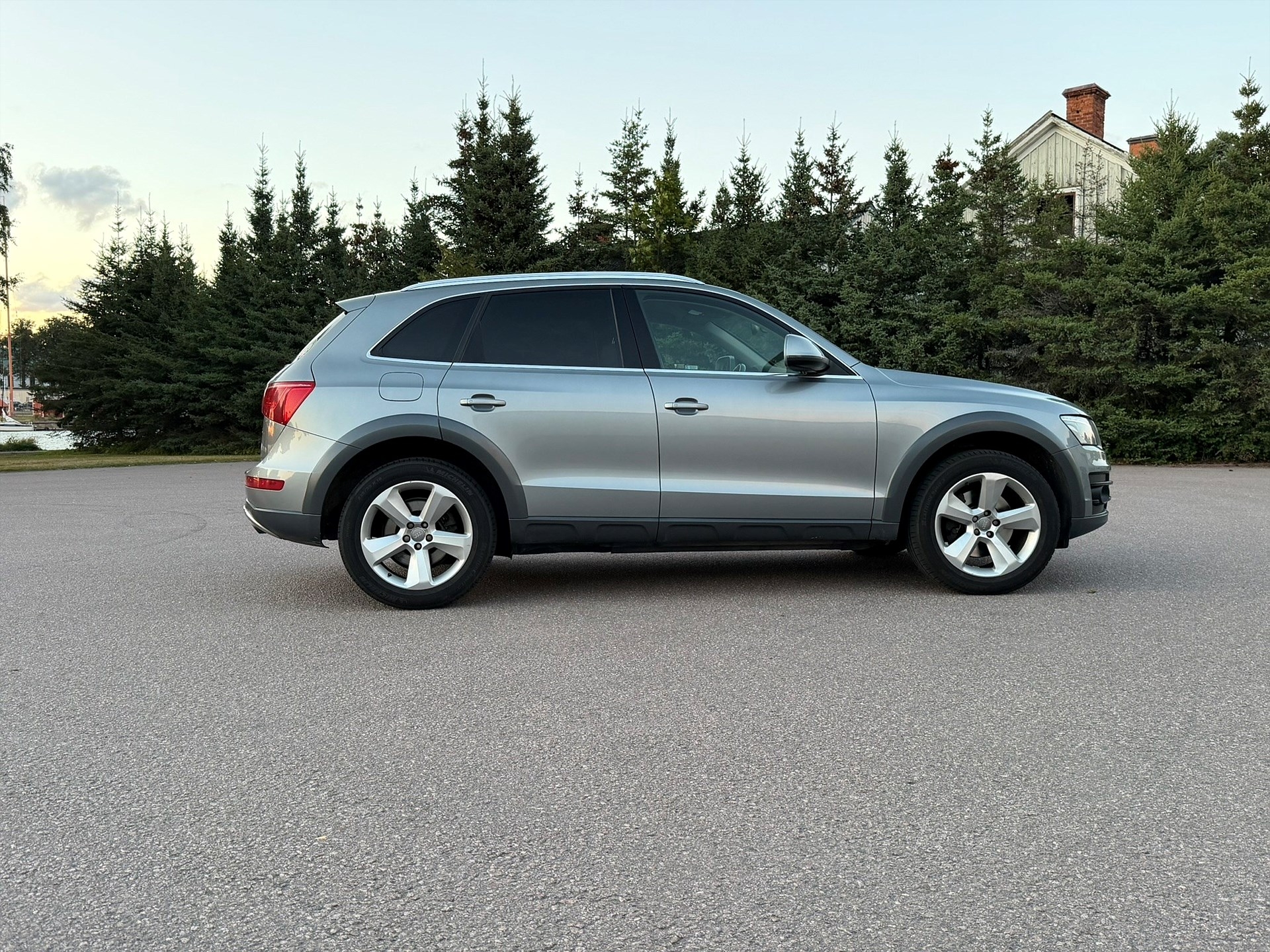 Audi Q5 2009, photo 7/10