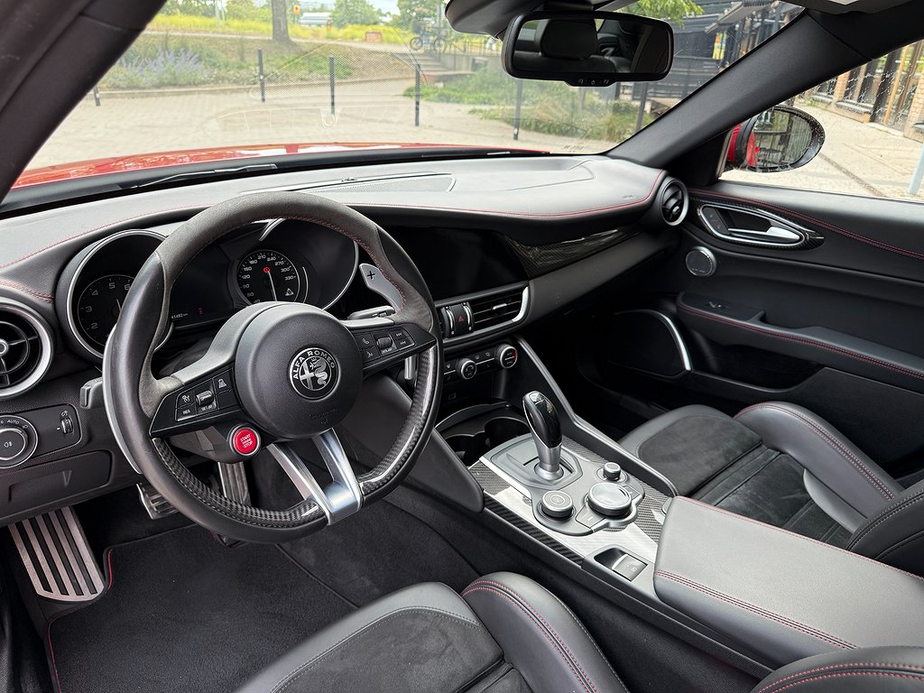 Alfa Romeo Giulia Quadrifoglio Automatisk, 8-trinn, 510ps, 2019