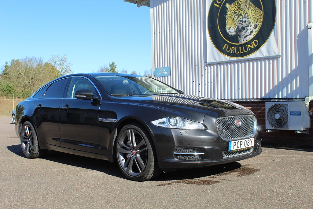 Jaguar XJ 3.0 V6 AWD Premium Luxury, mkt fin, få ägare