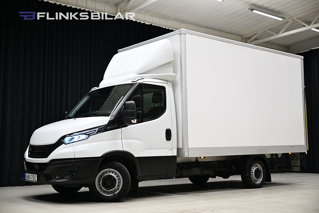 Iveco Daily 156HK Automat|Volymskåp|BGLyft|Sidodörr|Backkamera|Moms