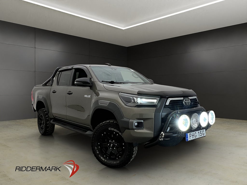 Toyota Hilux Invincible 2.8 4WD Värm JBL Diff Drag HÖJD Moms