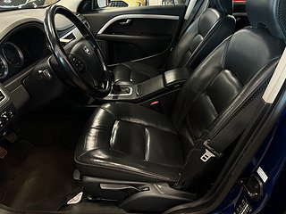 Volvo V70 D5 AWD Ocean Race S&V-däck/M&D-värm/Drag/Sensorer