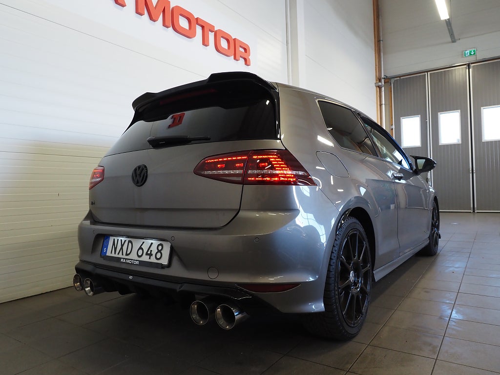 Volkswagen Golf 3-dörrars R 2.0 TSI 300hk 4Motion Manuell | Dynaudio | 2016