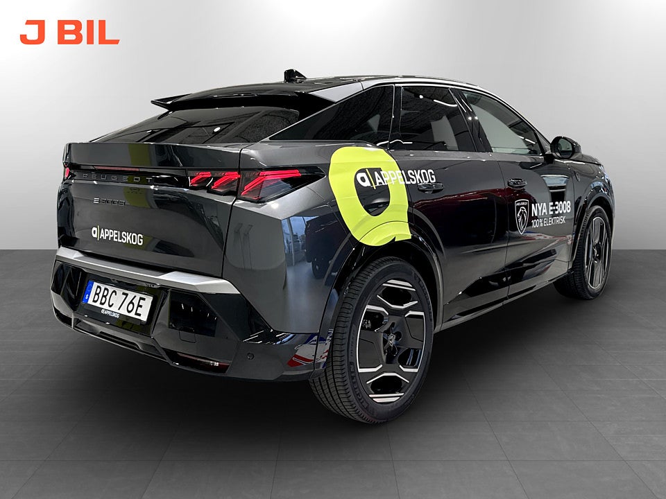 Bild på Peugeot e-3008 GT 73kWh - DEMO