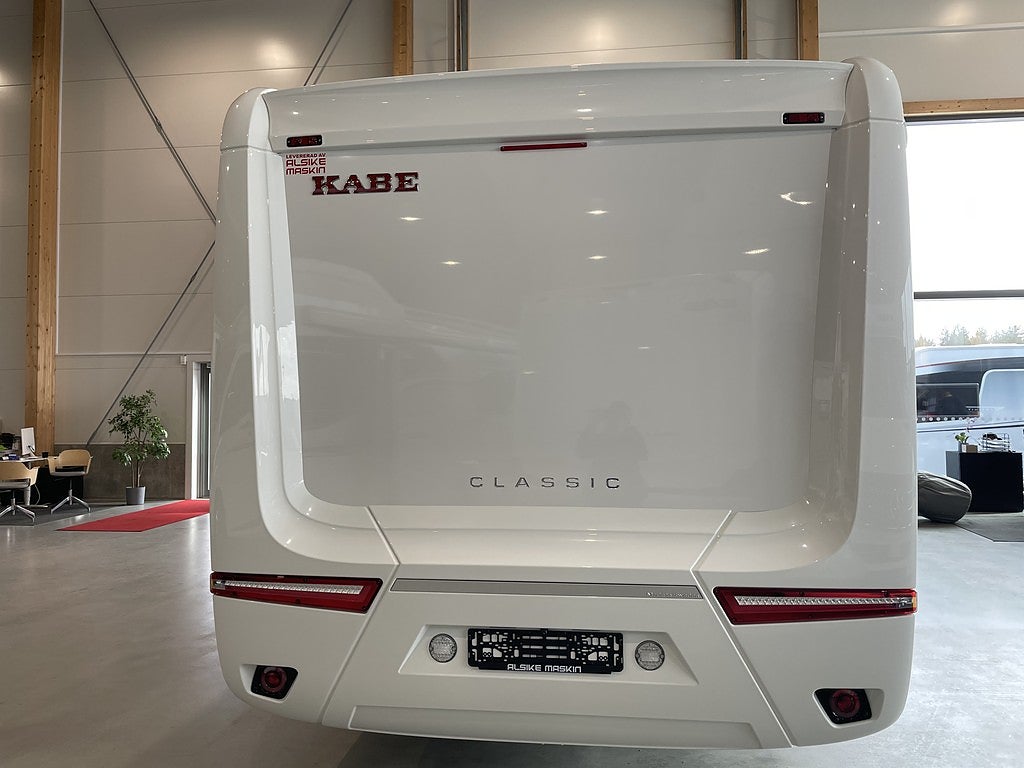 Kabe Classic 740 T / ALDE / Aut 180hk / 4400kg / Ugn / Badrum bak /  - Kabe