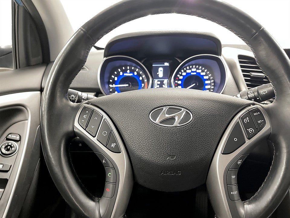Bild på Hyundai i30 Comfort 5D 1.6 GDI 135hk B-KAMERA NAVI