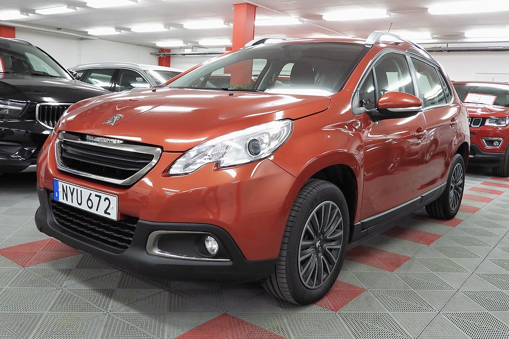 Peugeot 2008 1.2 PURETECH ETG 5 ACTIVE SoV Hjul MoK värmare Ränta fr 1.95%
