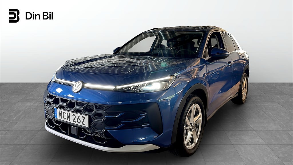 Volkswagen T-Roc LIFE 1.5 ETSI B-KAMERA CARPLAY 150 HK