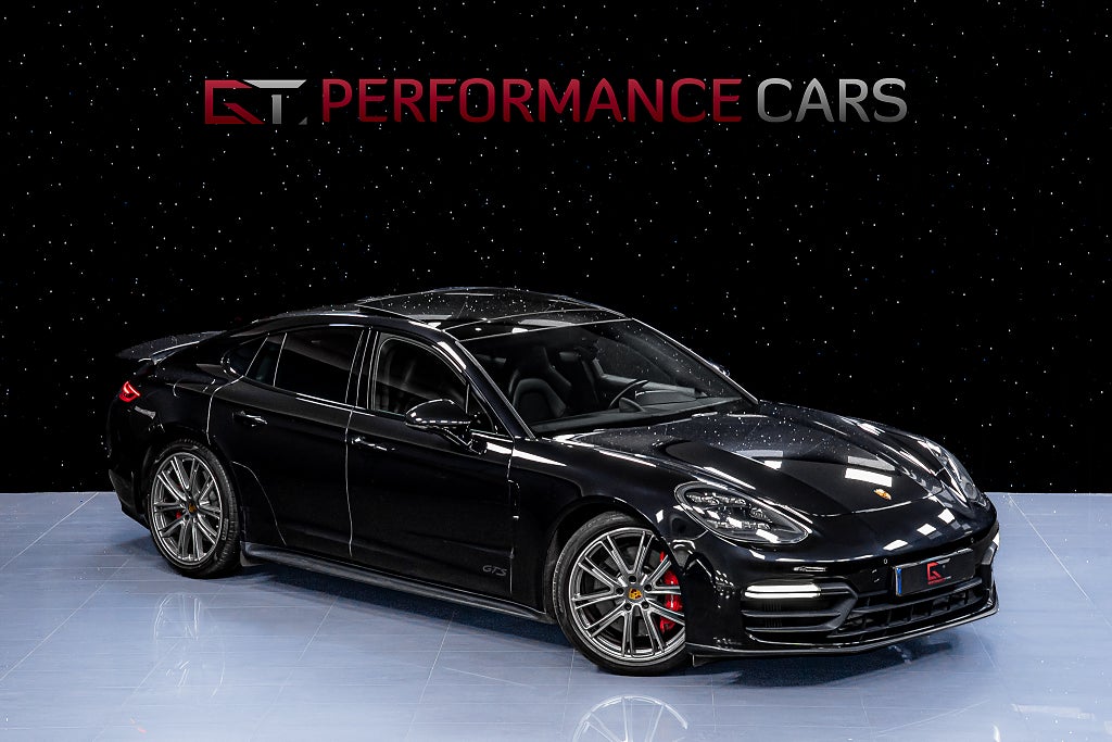 Porsche Panamera GTS MOMS SportDesign Pano Sportavgassystem 18-väg BOSE
