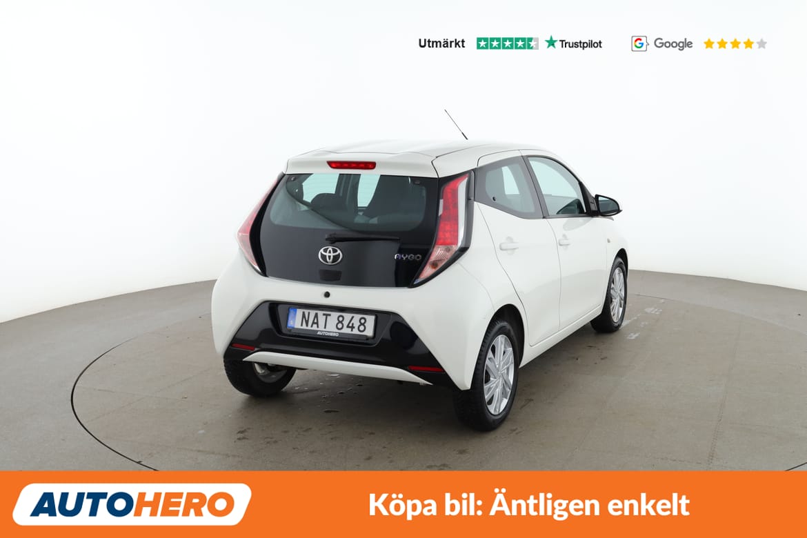Toyota Aygo X-Play Touch 2016, bild 6/10