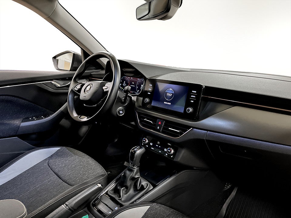 Bild på Skoda Kamiq Adventure Edition Style 1.0 TSI 110hk Aut DRAG V-HJUL