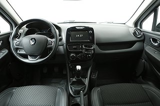 Halvkombi Renault Clio 8 av 25