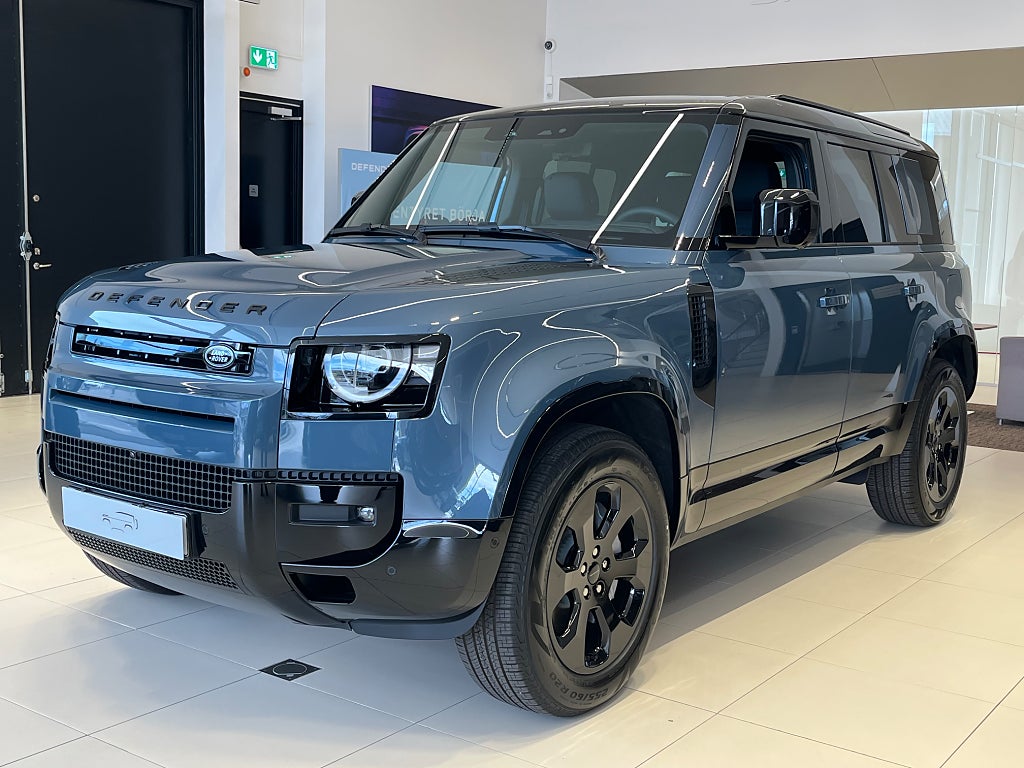 Land Rover Defender 110 P300e X-Dynamic SE