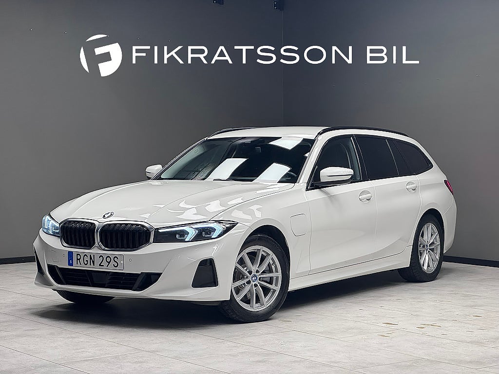BMW 330e xDrive Touring M Sport / Drag / Värmare