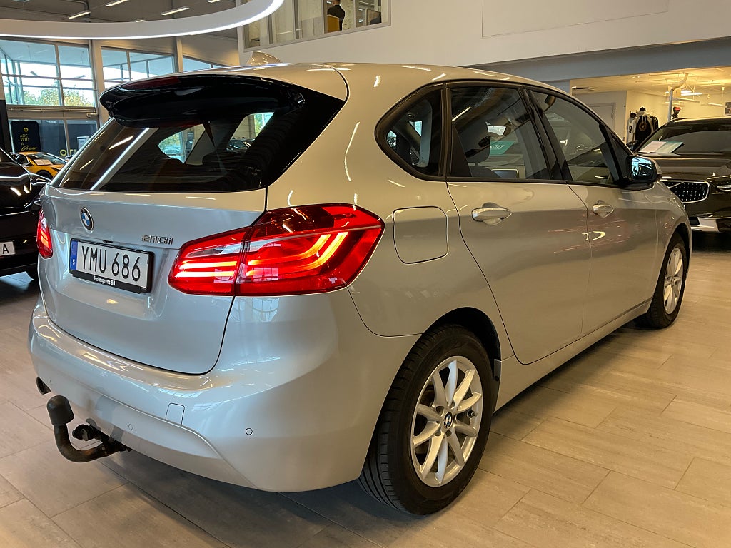 BMW 218i 2017 - miniatyr 4