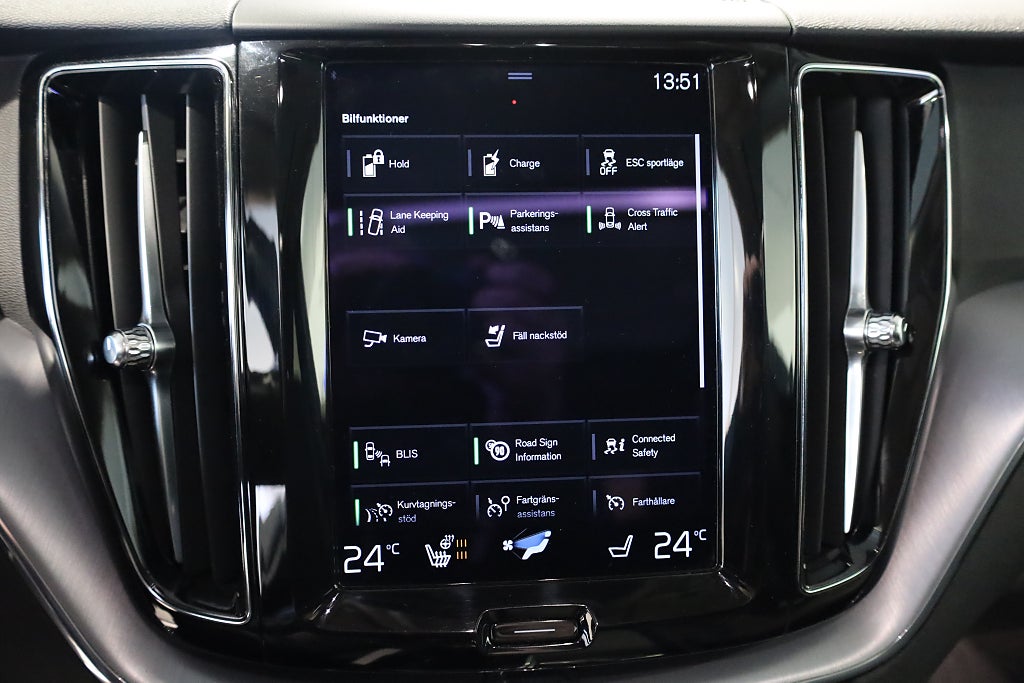 Volvo XC60 Recharge T6 340hk Inscription Exp AWD H/K Pano Drag 2021