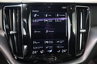 SUV Volvo XC60 23 av 28