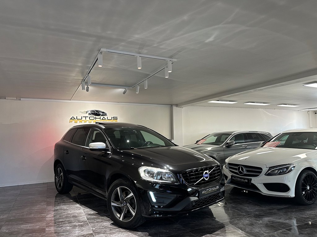 Volvo XC60 D4 AWD Momentum R-Design Panorama Dragkrok Navi 