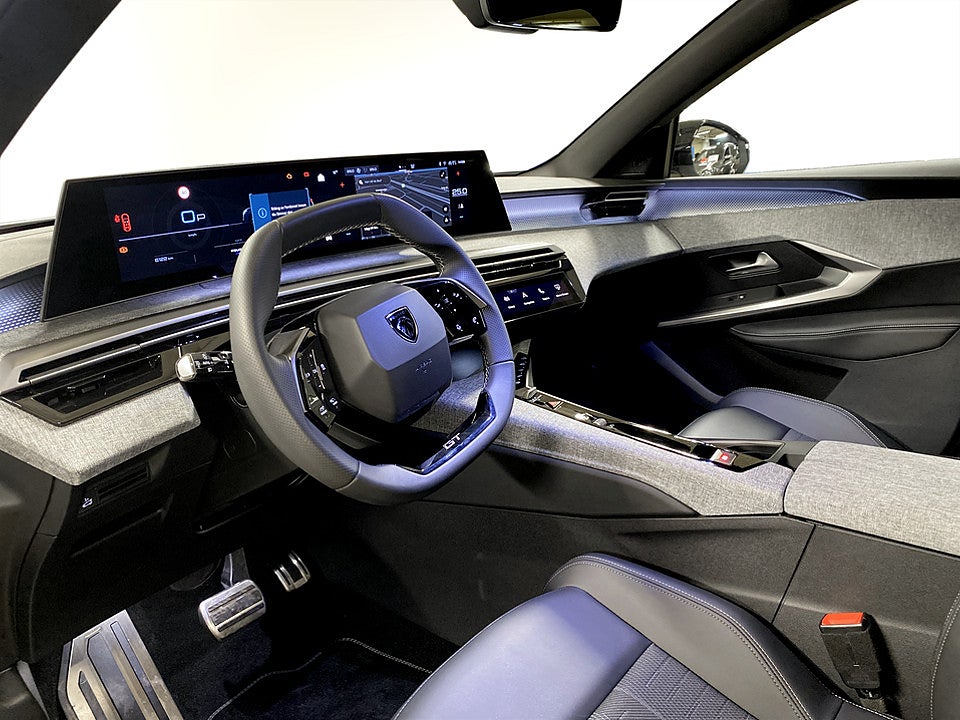 Bild på Peugeot 5008 GT Hybrid 145hk Aut 7-SITS B-KAMERA