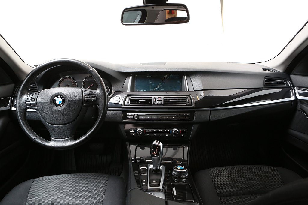 BMW 520 d xDrive 184hk Touring Aut Navi Kamera Dragkrok 2014