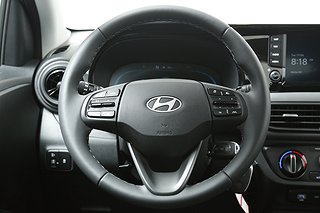 Halvkombi Hyundai i10 11 av 22