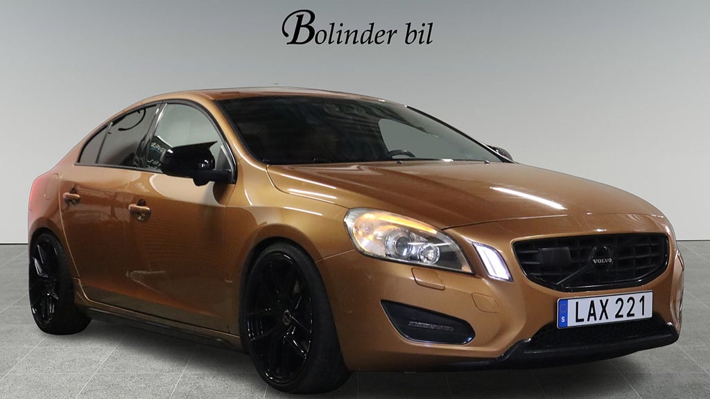 Volvo S60 T6 AWD Geartronic Summum 305HK BLIS TAKL NYBES NAVI 