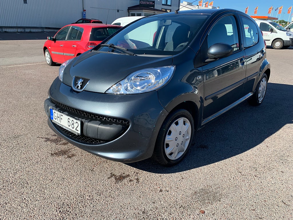 Peugeot 107 1.0 Ny Besiktad AC servad