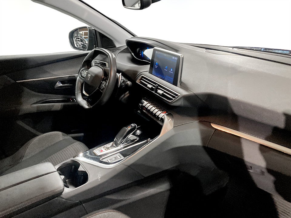 Bild på Peugeot 5008 Active Pack 1.2 PT 130hk Aut B-KAMERA CARPLAY