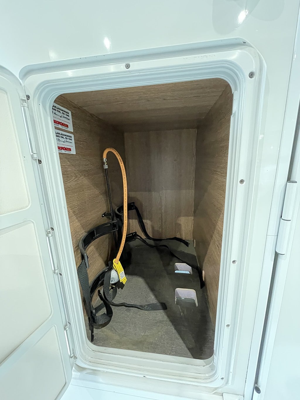 Dethleffs Trend 7057 / B-körkort / Taksäng / Långbädd / Garage / 4495kr/må - Dethleffs