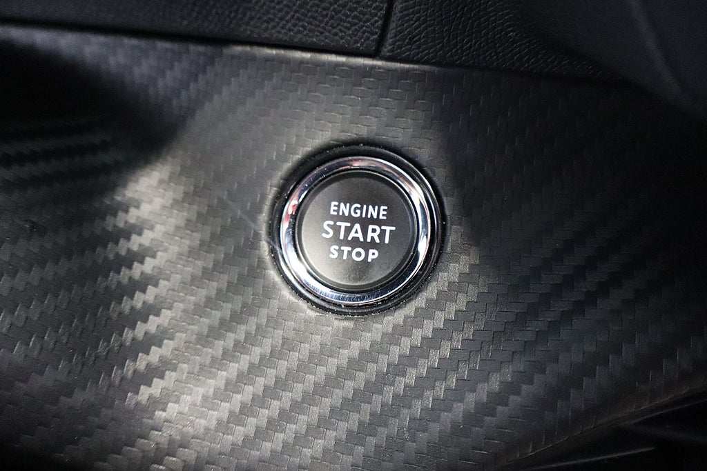 Bild på Peugeot 2008 GT 1.2 PT 130hk Aut - B-KAMERA, CARPLAY, NAV