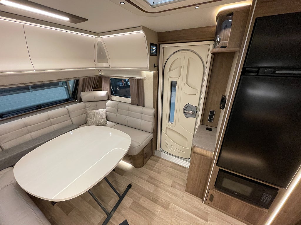 Kabe Imperial 630 TDL E2 KS /AC/Läder/Långbäddar/Badrum bak - Kabe