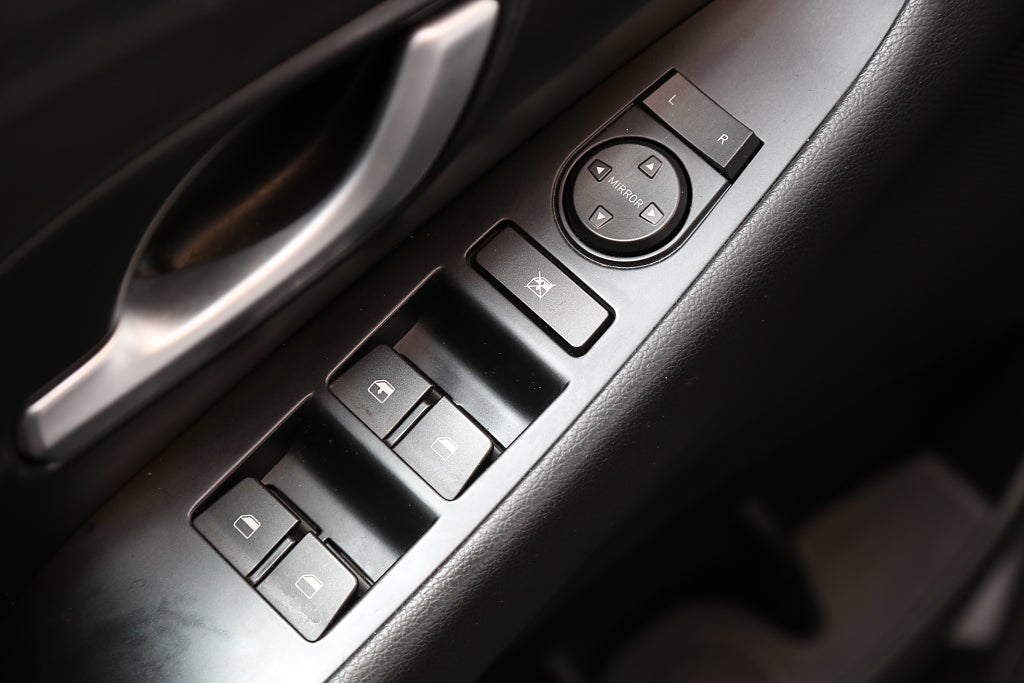 Hyundai i30 1,6 CRDi 110hk Comfort Eco Kombi 1ägare Motorv Drag 2018