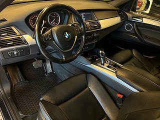 BMW X6 xDrive40d 306hk MoK-värm/Panorama/Skinn/Drag/SoV-hjul